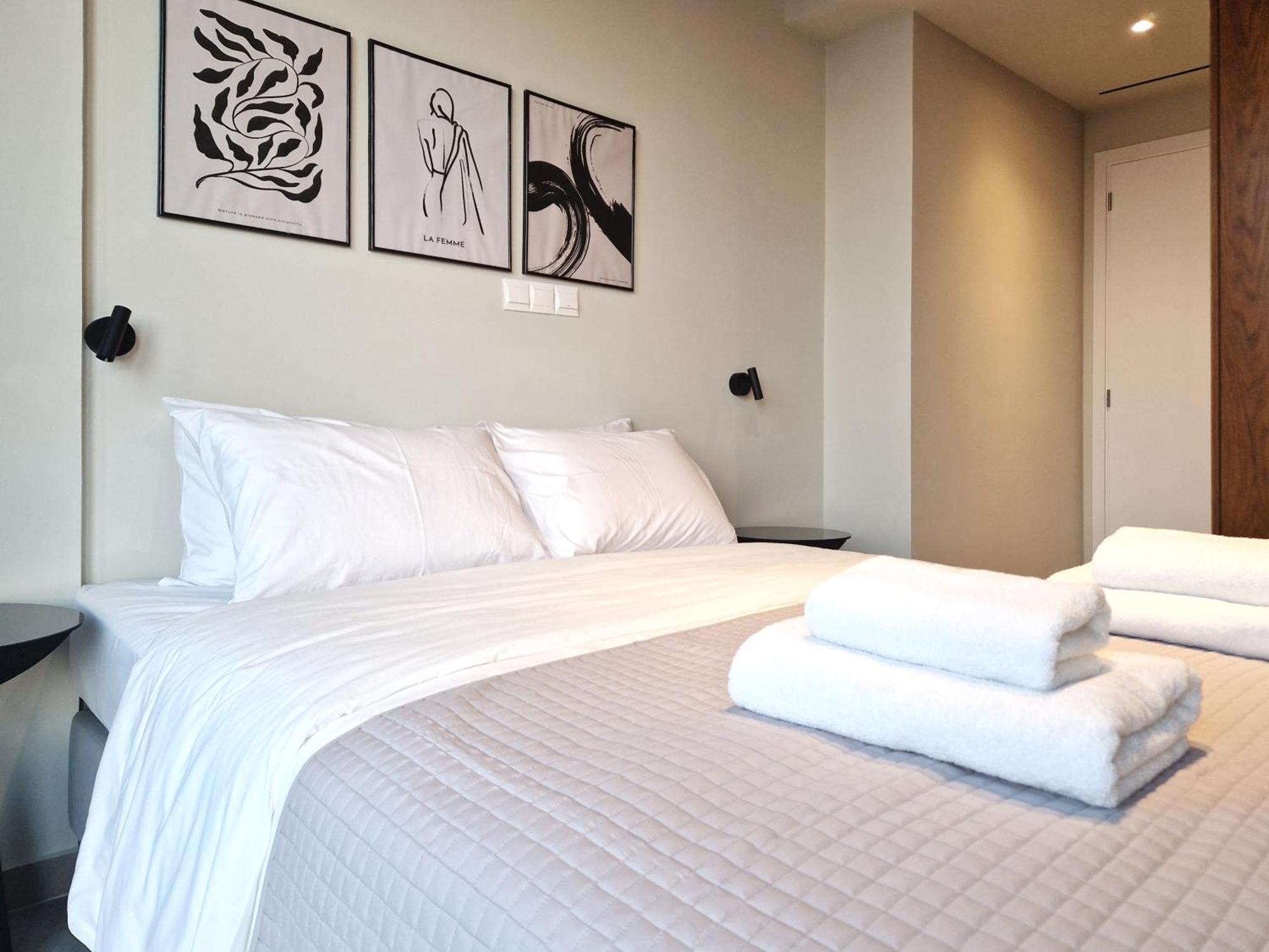 Aeon Residences - In The Heart Of Paphos Exteriör bild