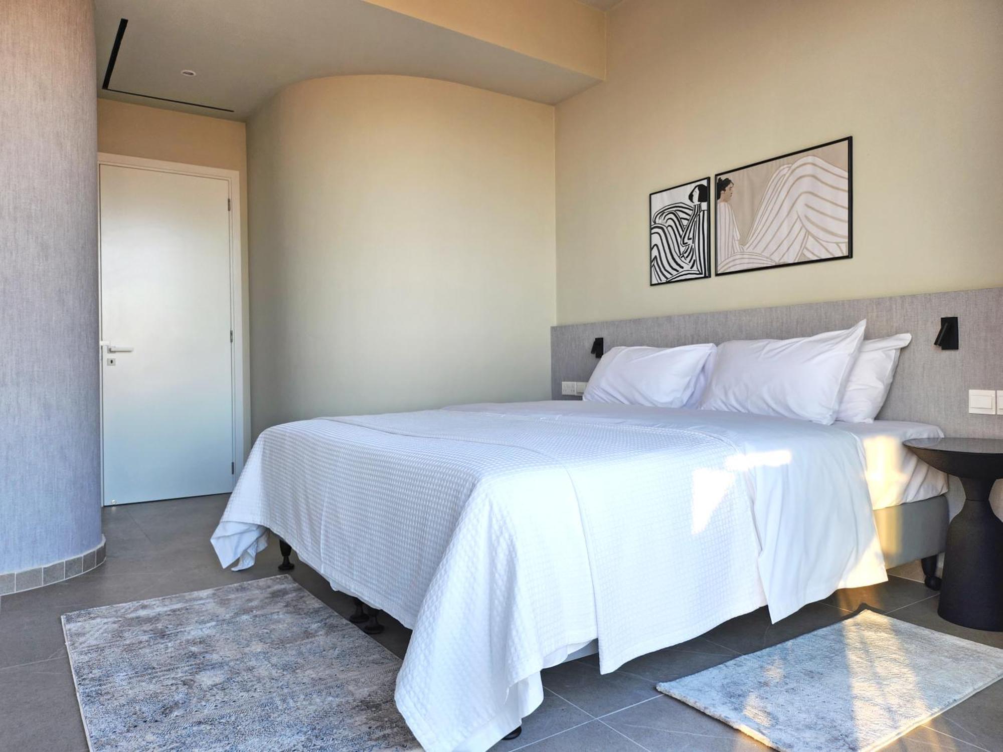 Aeon Residences - In The Heart Of Paphos Exteriör bild