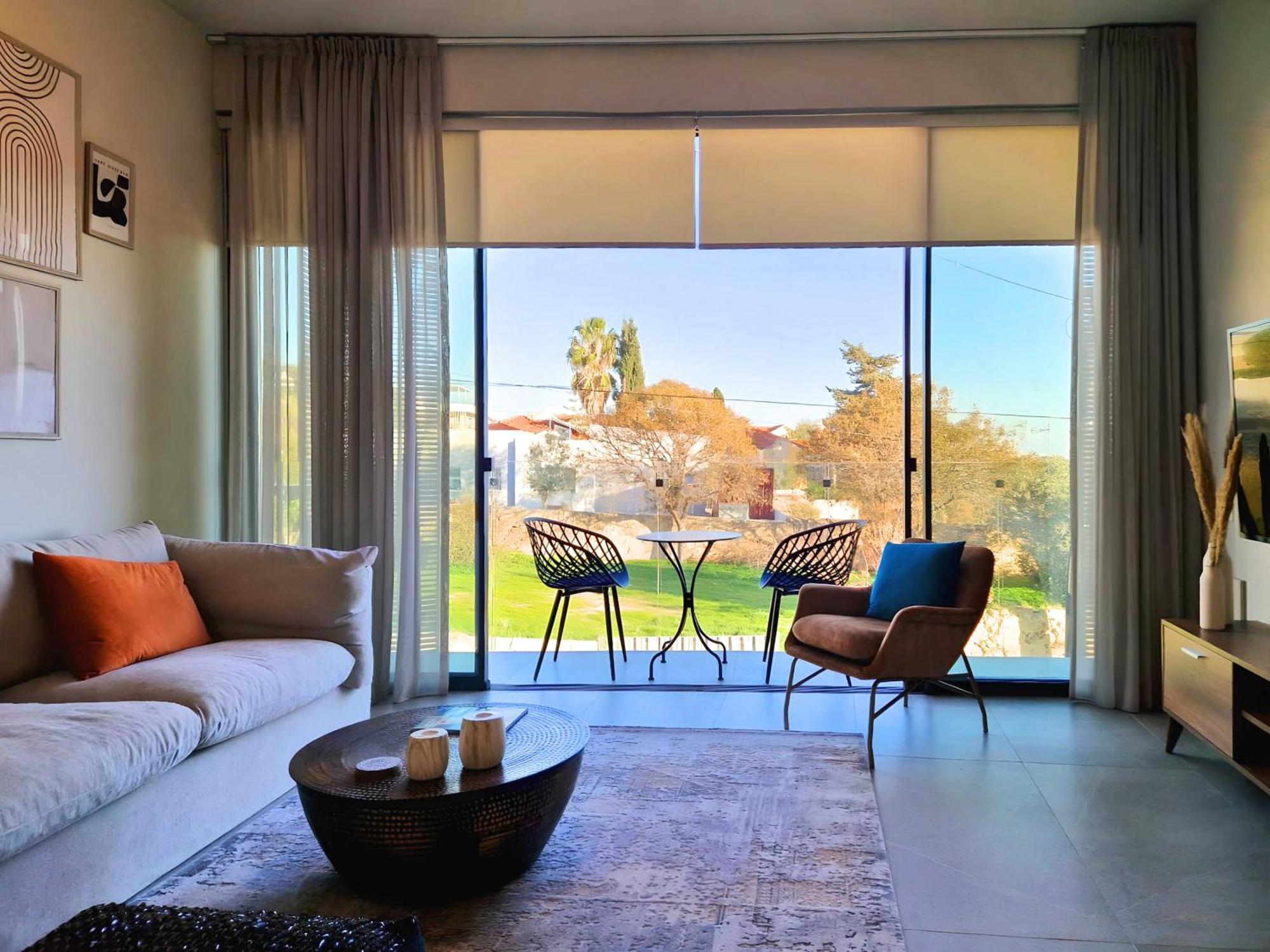 Aeon Residences - In The Heart Of Paphos Exteriör bild